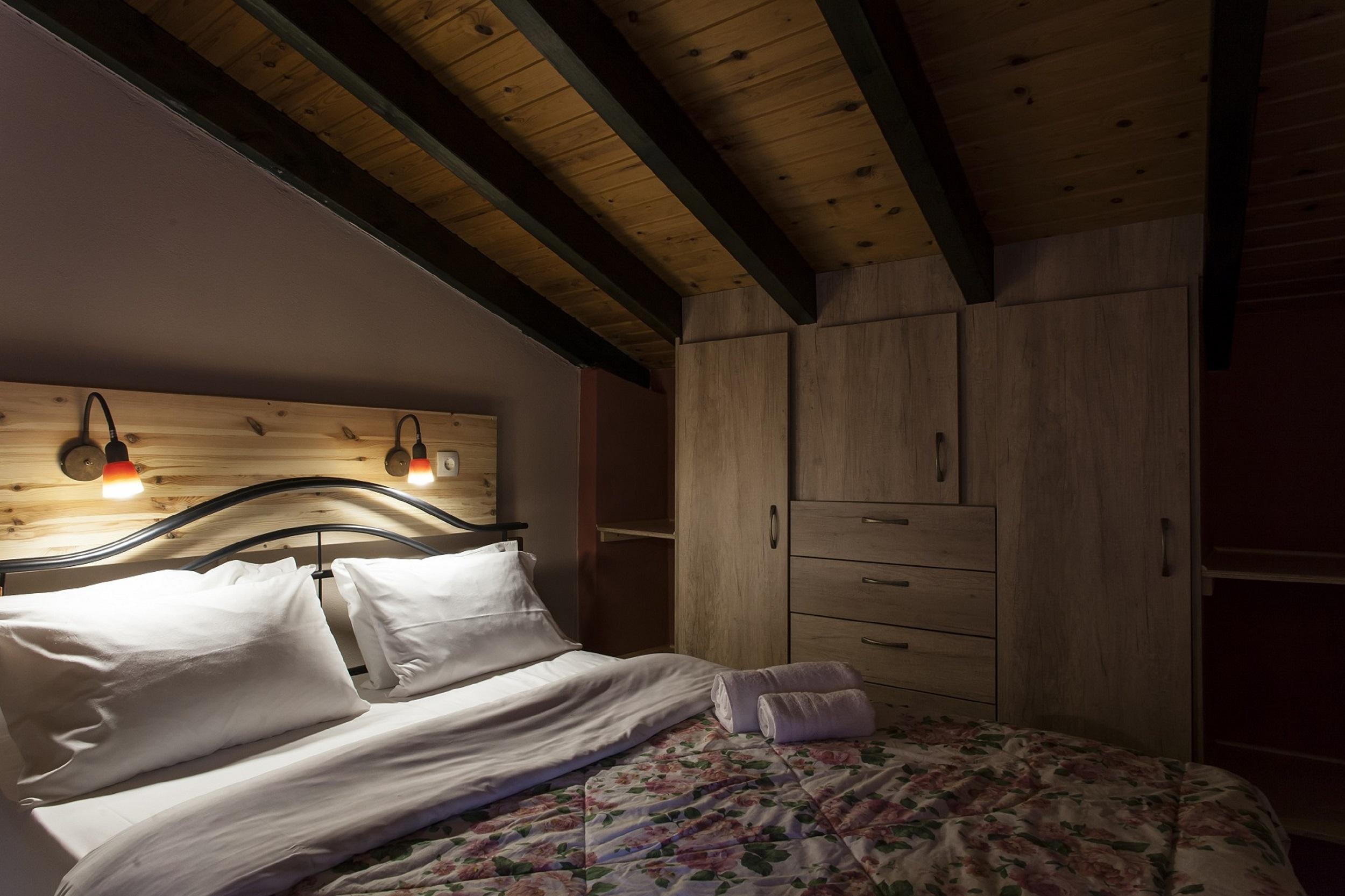 Estate Kares Aparthotel Tílisos Екстериор снимка