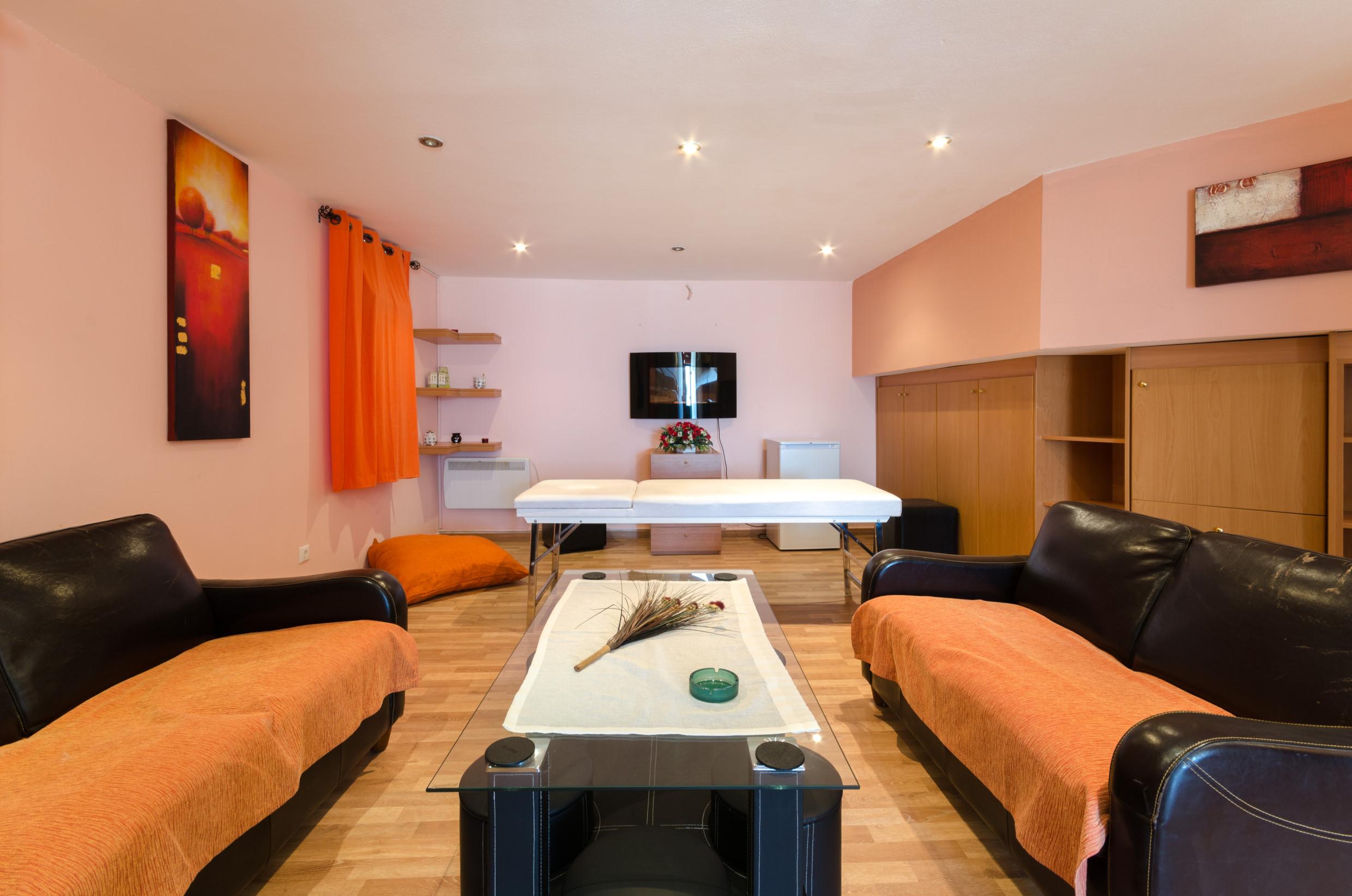 Estate Kares Aparthotel Tílisos Екстериор снимка
