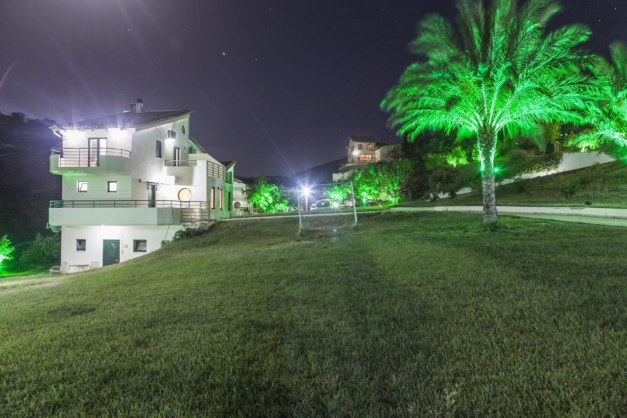 Estate Kares Aparthotel Tílisos Екстериор снимка