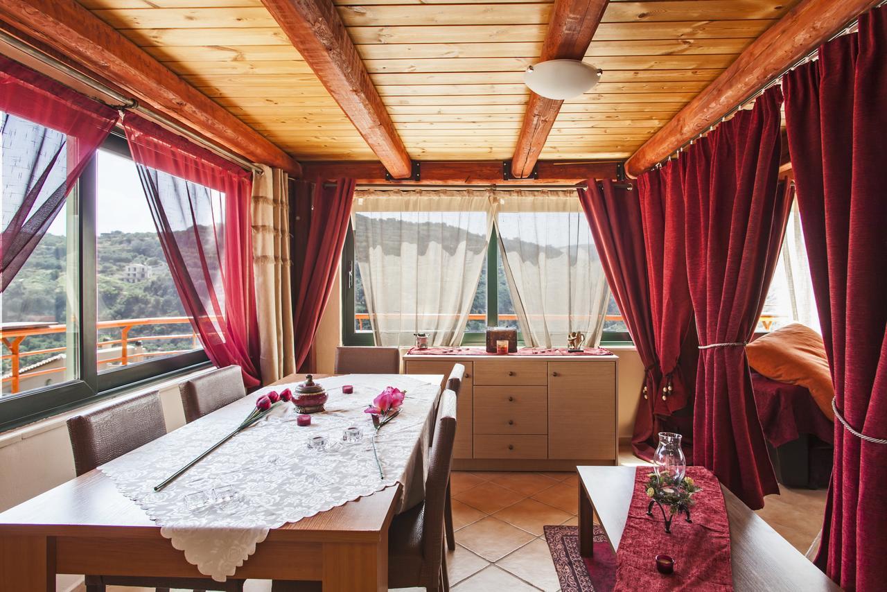 Estate Kares Aparthotel Tílisos Екстериор снимка